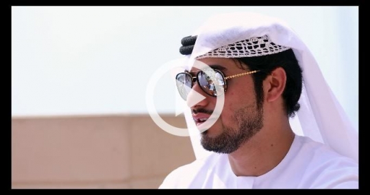 Close up of an arab business man dressed in the traditional attire |