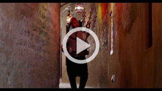 A Middle Eastern Ramadan Drink Seller|