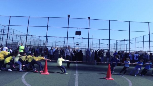 Tug of war kids sport|-