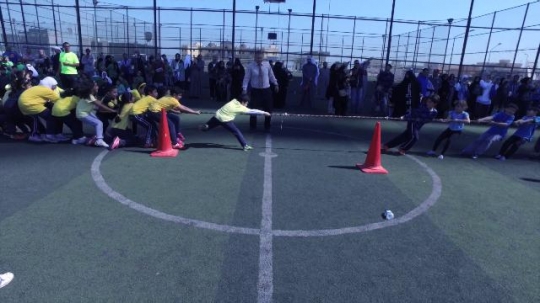 Tug of war kids sport|-