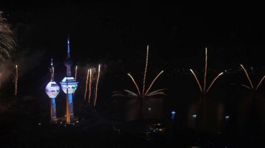 Kuwait Towers Fireworks|-