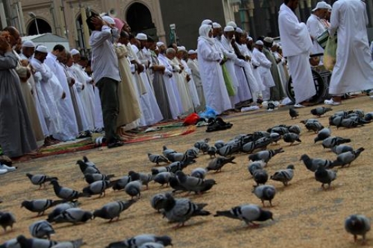 Prayer in the Square of Mecca