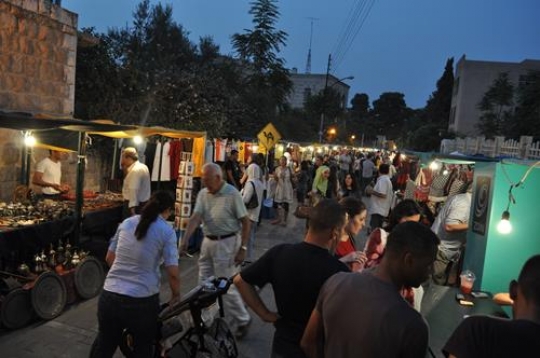 Tourists at Souq Jara