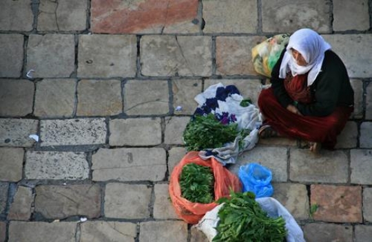 street vendor in jerusalem
