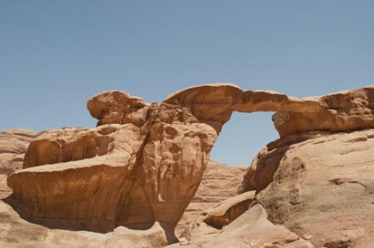 rock bridge wadi rum