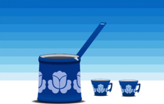 coffee pot with two cups