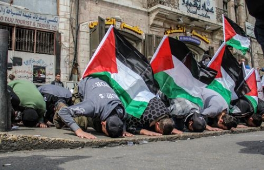 praying in jerusalem
