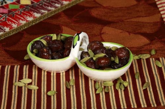 Dates and Cardamom