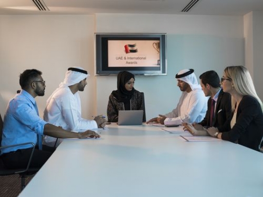 Businesspeople sitting have a meeting at the office|-