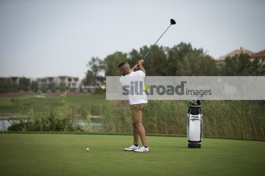 1804-ET-Golf