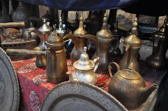 old metal kettle in jara souq