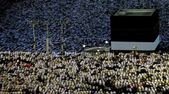 Mecca Grand Mosque at Night