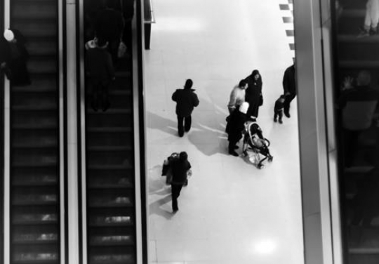 -People shopping at City Mall