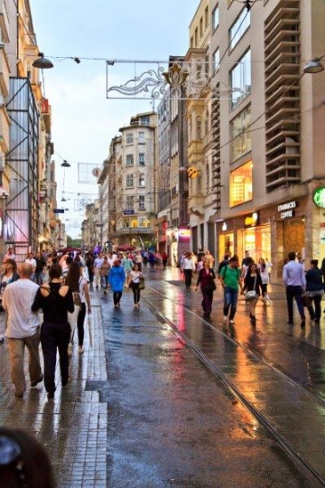 people in the market