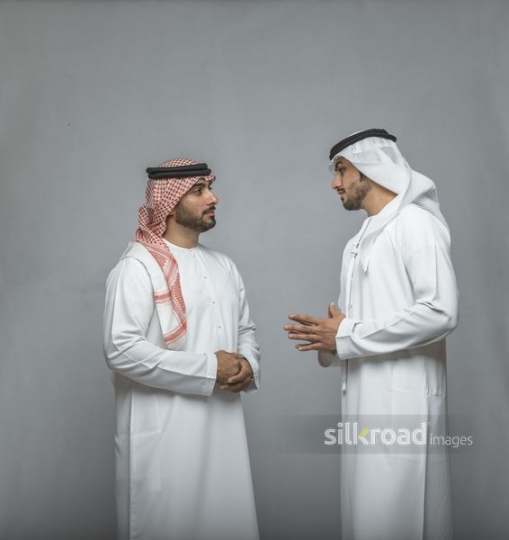 Colleagues discussing work