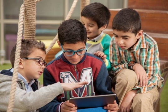 Middle Eastern Boys in Technol