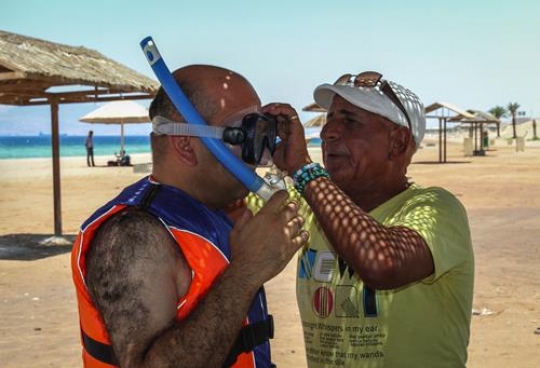 wearing swimming goggles