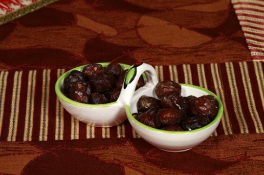 Dates and Cardamom