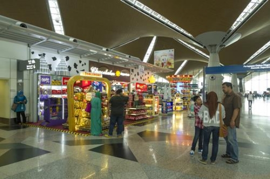 merchandize booth in a mall