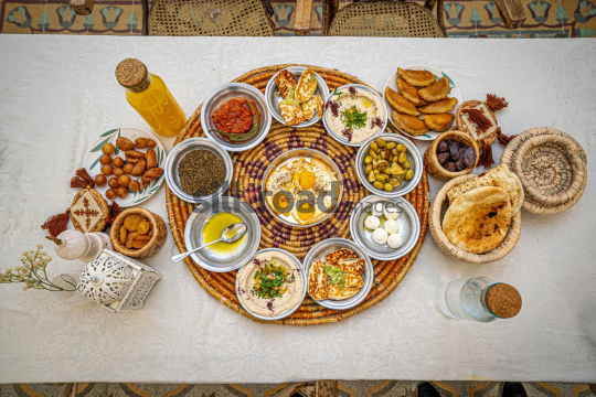 food-table-ramadan-suhor-02