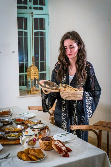 ramadan-woman-noor-eftar-sohour-028