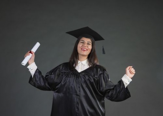 Arab woman graduated 